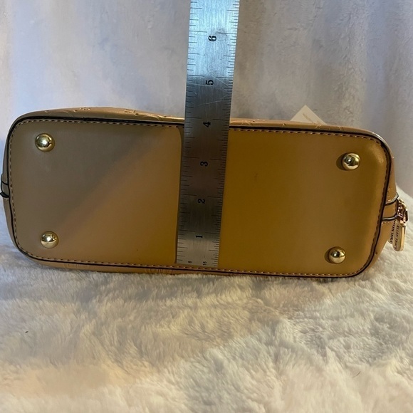 Nwt Ellen Tracy purse 👜 color tan - Picture 8 of 11